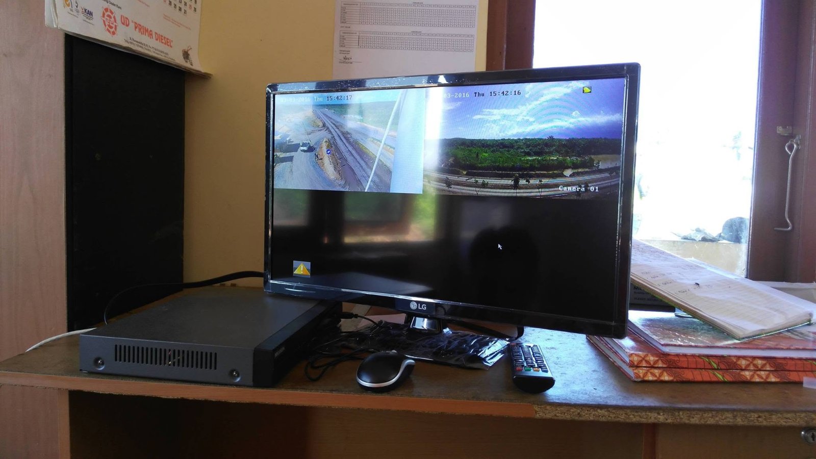Sistem Monitoring Area Crossing dengan Kamera PTZ — Foto 2